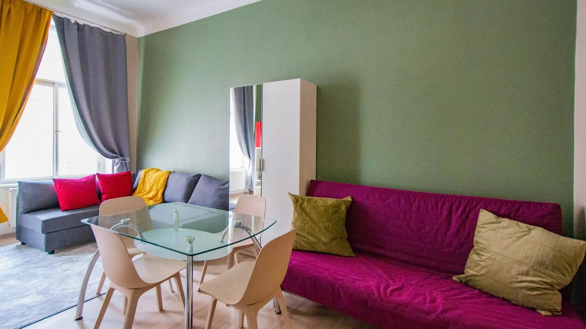 Modern Cozy Apartment By Ruterra Prag Tjeckien