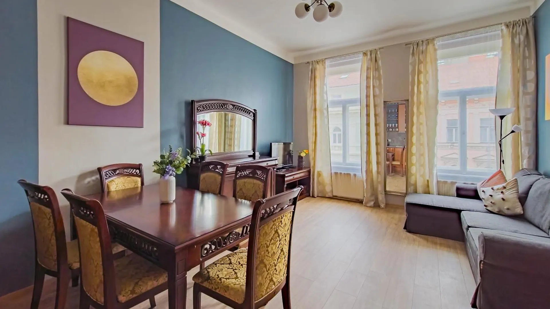 Modern Cozy Apartment By Ruterra Prag
